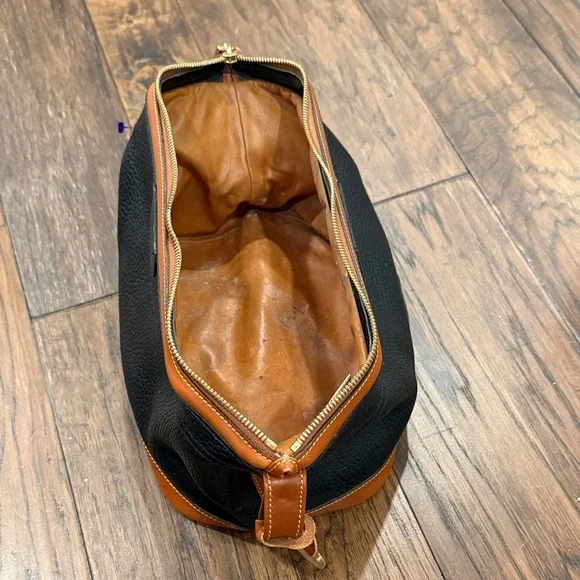 Dooney & Bourke Vintage Awl Leather Dopp Kit Collapsible Toiletry Bag - Picture 4 of 4